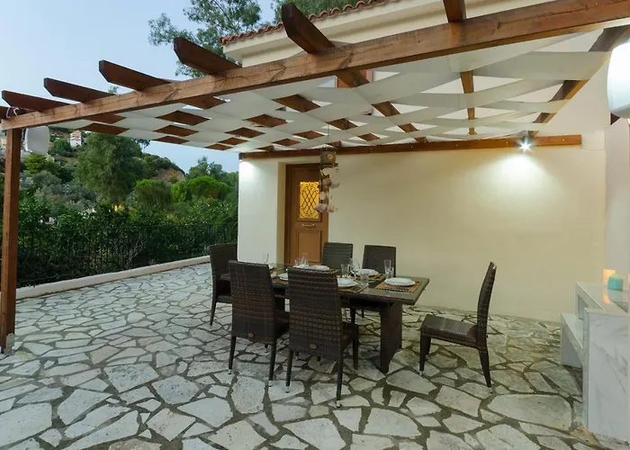 Louisa Kanapitsa (Skiathos)