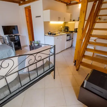 Louisa * Kanapitsa (Skiathos)