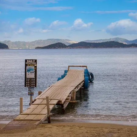 Louisa בית נופש *