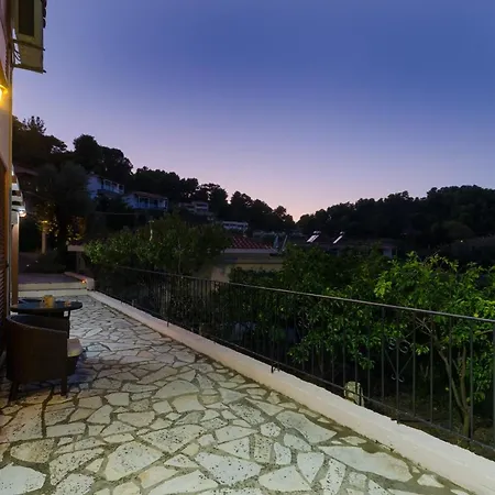 Louisa בית נופש