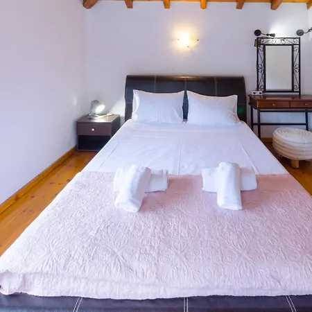 Louisa Kanapitsa (Skiathos)